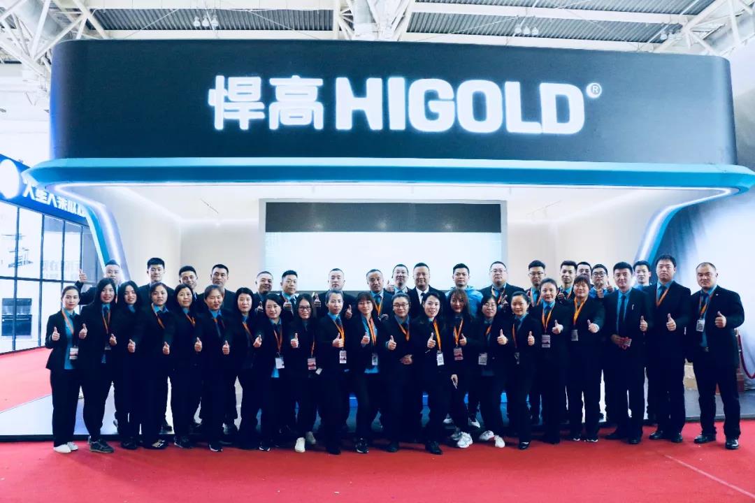 熊猫体育闪耀亮相北京建博会，拉开年度旺季序幕