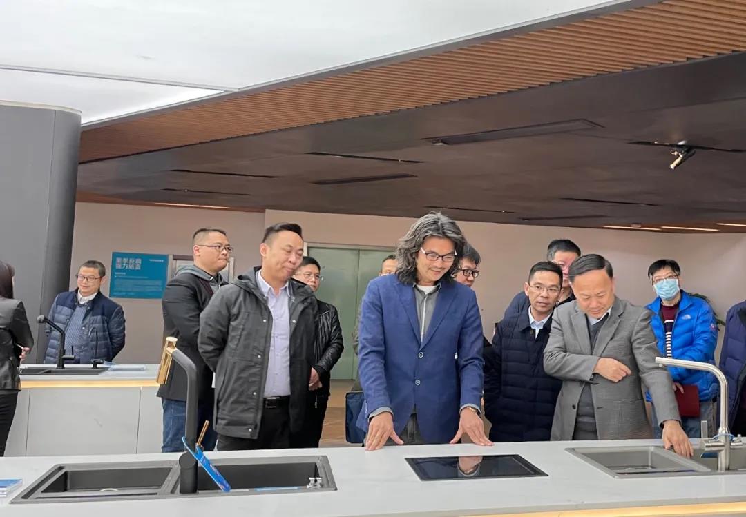 赋能企业发展丨佛山副市长赵海等领导莅临熊猫体育调研指导