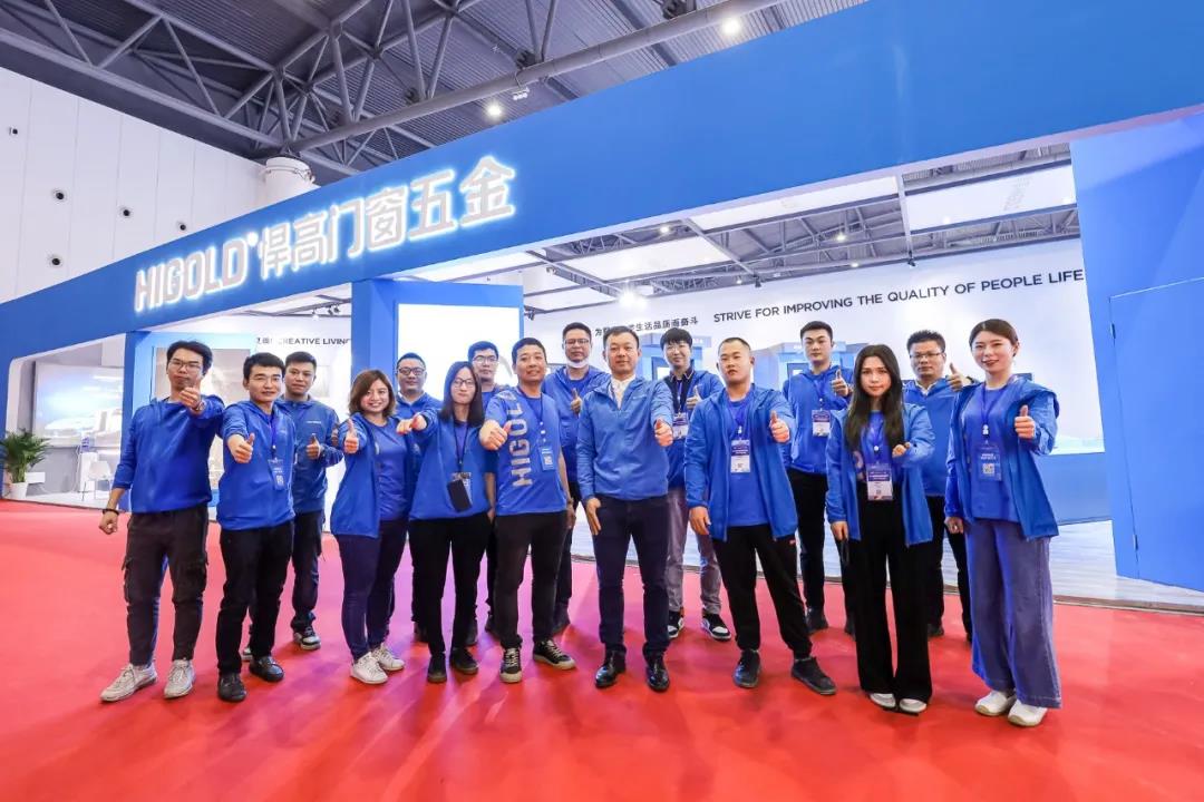 熊猫体育门窗五金登陆成都建博会，原创设计引爆西部第一展