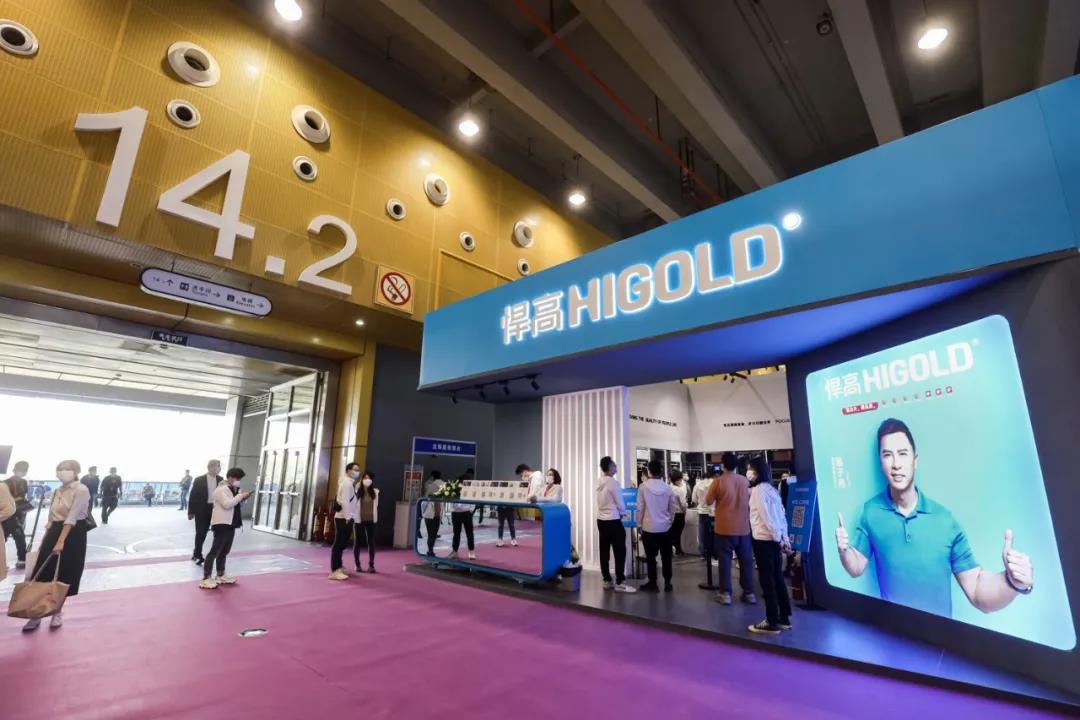 赋能高定 五金为魂丨熊猫体育专利新品重磅亮相高定展