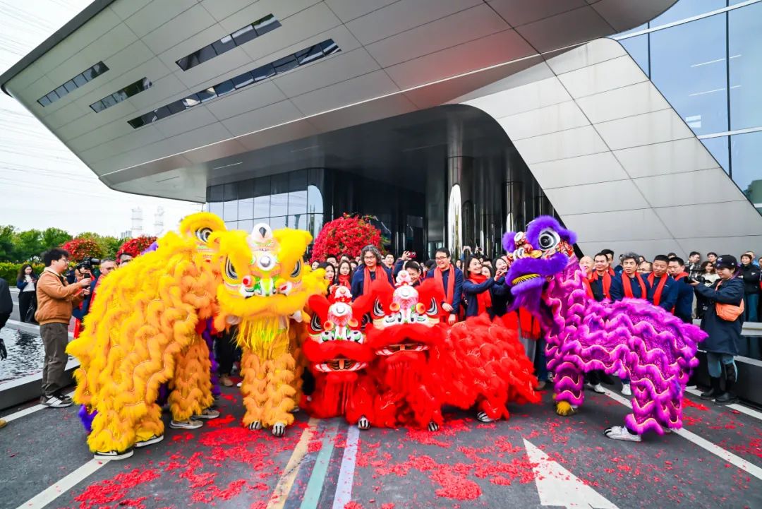 聚焦·突破｜熊猫体育喜迎2025新春开门红