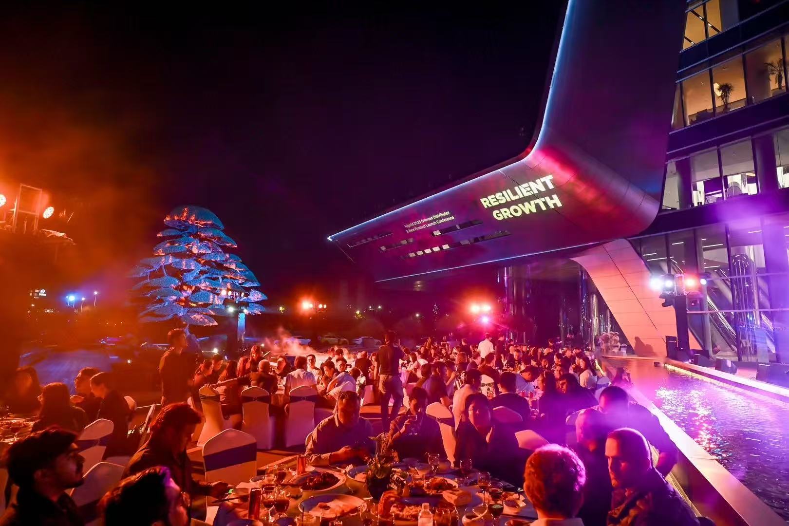 享誉世界五大洲，熊猫体育2025海外经销商大会成功举行！